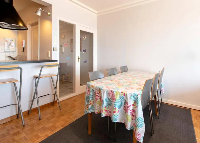 Met Zeezicht In Apartment