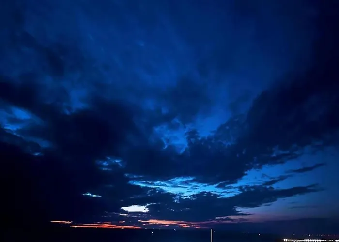 Met Zeezicht In Apartment *