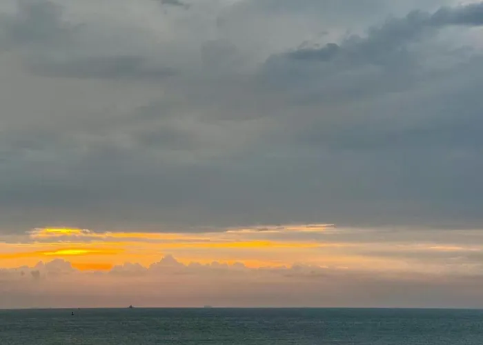 Apartment Met Zeezicht In *