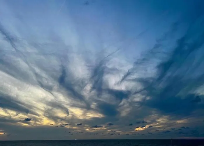 Apartment Met Zeezicht In *