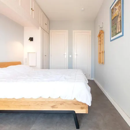 Apartment Met Zeezicht In Ostende